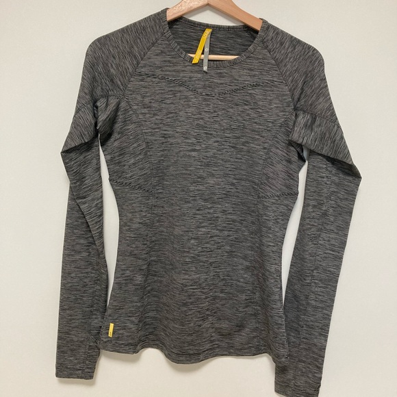 Lole Longsleeve T-shirt - Picture 2 of 7